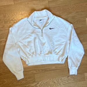 Cropped Nike quarter zip